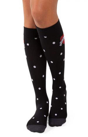 koi Kompressziós térdzokni - 1 pár - Betsey Johnson Dots